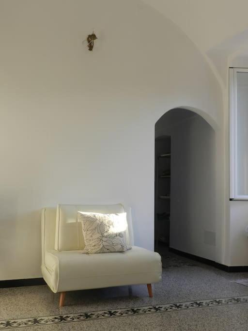 Sea View, In The Old Town Santo Stefano Al Mare Apartment Exterior photo