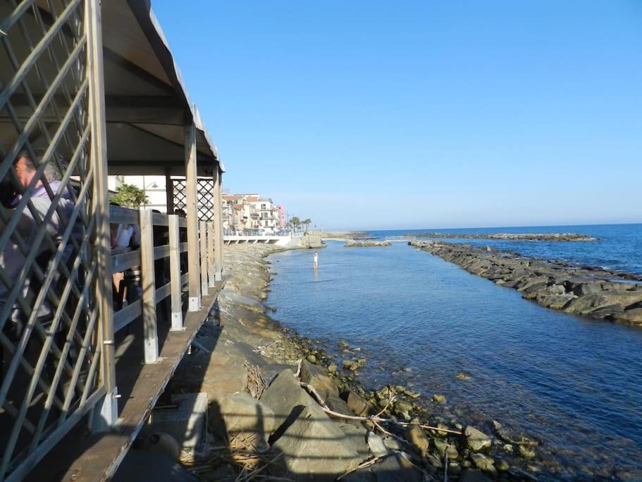 Sea View, In The Old Town Santo Stefano Al Mare Apartment Exterior photo