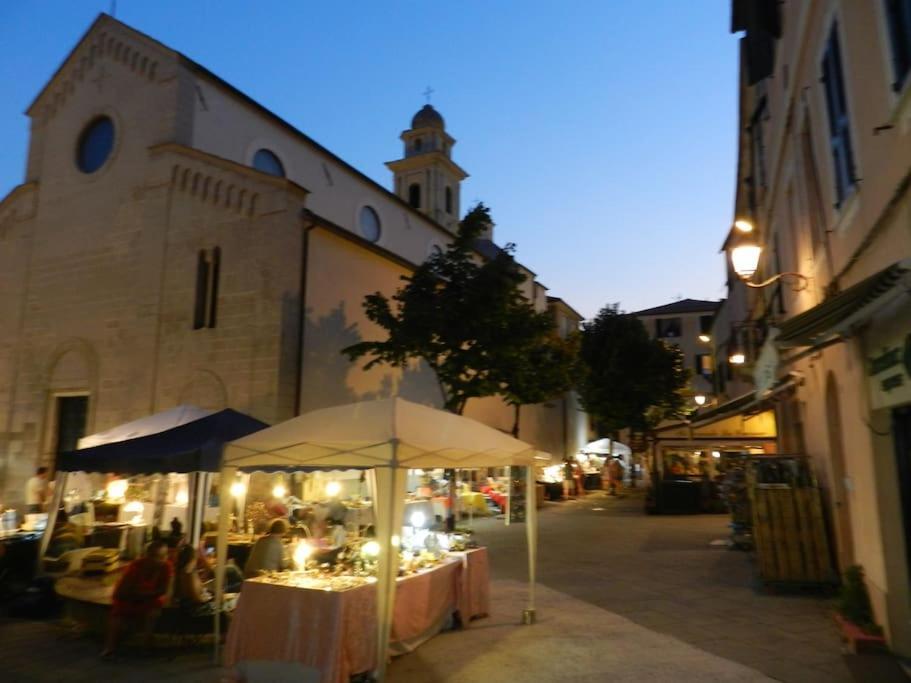 Sea View, In The Old Town Santo Stefano Al Mare Apartment Exterior photo